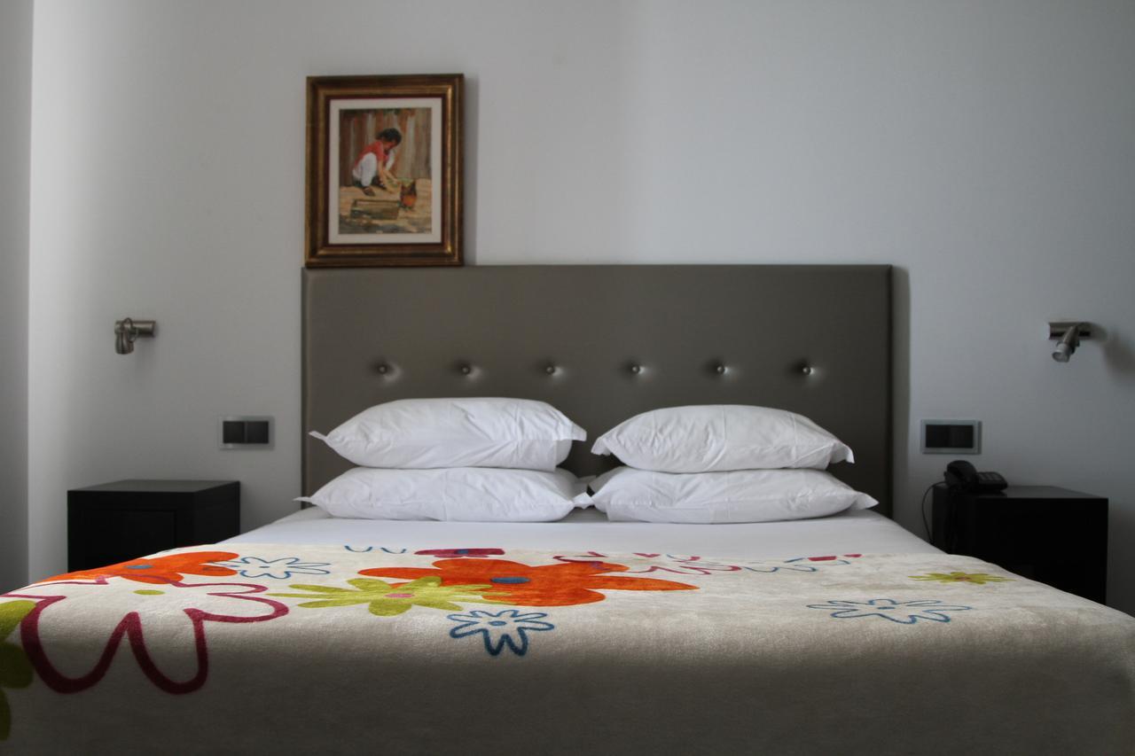 Lazza Hotel Figueira da Foz Buitenkant foto